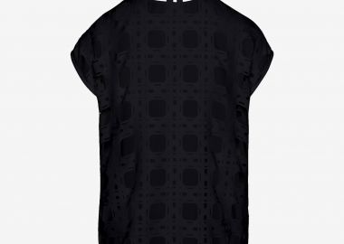 T-Shirt with Laser-Cut Print at Back in Black - Cutcuutur - 