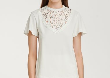 T-Shirt with Patch in White - Cutcuutur - 