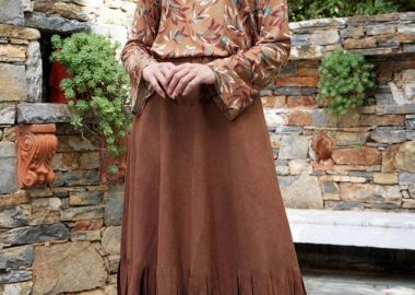 ΤΑΜΠΑ ΣΟΥΕΝΤ ΦΟΥΣΤΑ ΜΕ ΚΡΟΣΙΑ - Anna Raxevsky - 