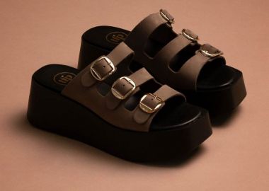 TFP Δερμάτινα σανδάλια flatforms με αγκράφες - 2033 - Ανοιχτό καφέ - TFP - 