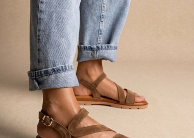 TFP Σανδάλια με toe ring και πλαϊνό λουράκι - 611 - Taupe Σουέτ - TFP - 
