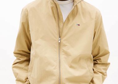 Tommy Jeans ανδρικό μπουφάν μονόχρωμο με κεντημένο λογότυπο Regular Fit - DM0DM20655 Μπεζ - TOMMY JEANS - 