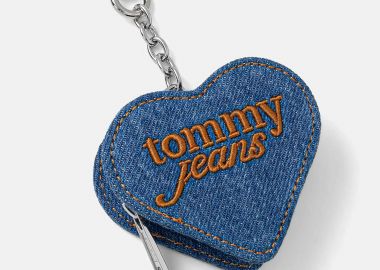 Tommy Jeans γυναικείο μπρελόκ με κρίκο και ανάγλυφο logo - AW0AW18595 Denim Blue - TOMMY JEANS - 