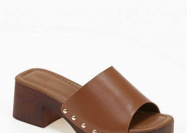 Τσόκαρα με χοντρό χαμηλό τακούνι και τρουκς - Κάμελ - Issue - 