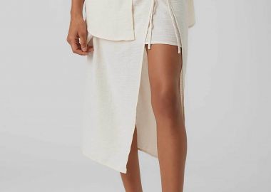 Vero Moda γυναικεία midi φούστα μονόχρωμη ψηλόμεση με κρουαζέ σχέδιο και δέσιμο στο πλάι - 10285597 Κρέμ - VERO MODA - 