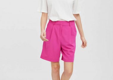 Vero Moda γυναικείο σορτς μονόχρωμο ψηλόμεσο με θηλιές για ζώνη - 10259210 Φούξια - VERO MODA - 