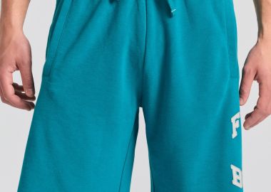 Wide leg fit αθλητική βερμούδα με branded τύπωμα - FUNKY BUDDHA - 