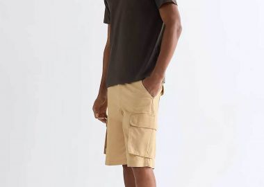 Wrangler® ανδρική βερμούδα cargo Regular Fit - 112377866 Μπεζ - WRANGLER - 