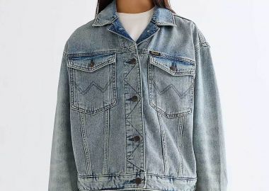 Wrangler® γυναικείο denim jacket Relaxed Fit 