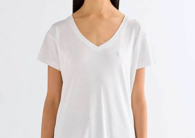 Wrangler® γυναικείο T-shirt με V Regular Fit 